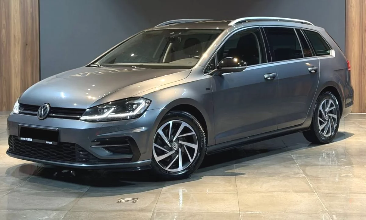 Makina ne shitje ne Mitrovice, Volkswagen, 2019 Diesel,Kambio Automatik Pagesa 11,300  Euro.