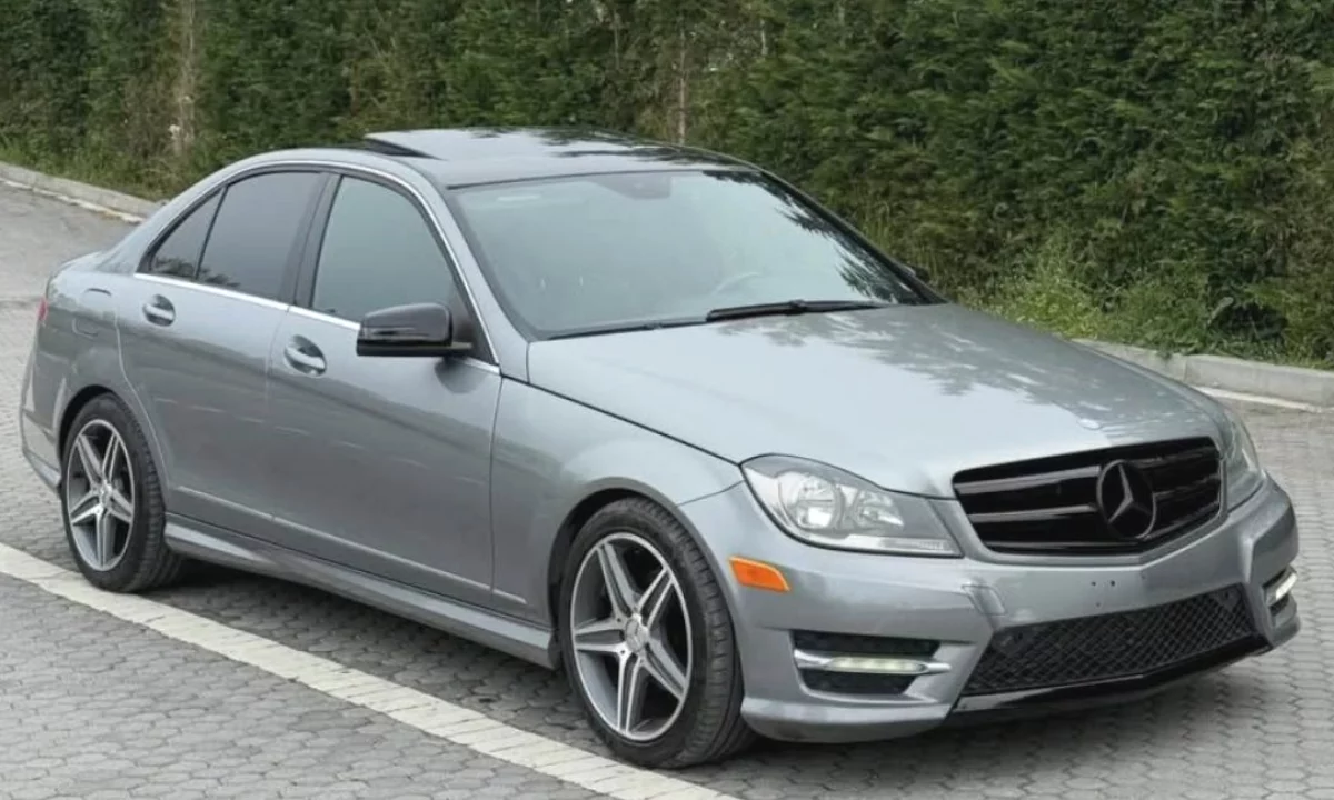 Cars for sale in Durres, Mercedes-Benz, 2012 gasoline-gas,Kambio Automatik Payment 6,900  Euro.