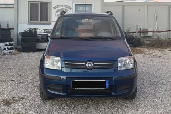 Makina ne shitje ne Tirane - 3,700 Euro