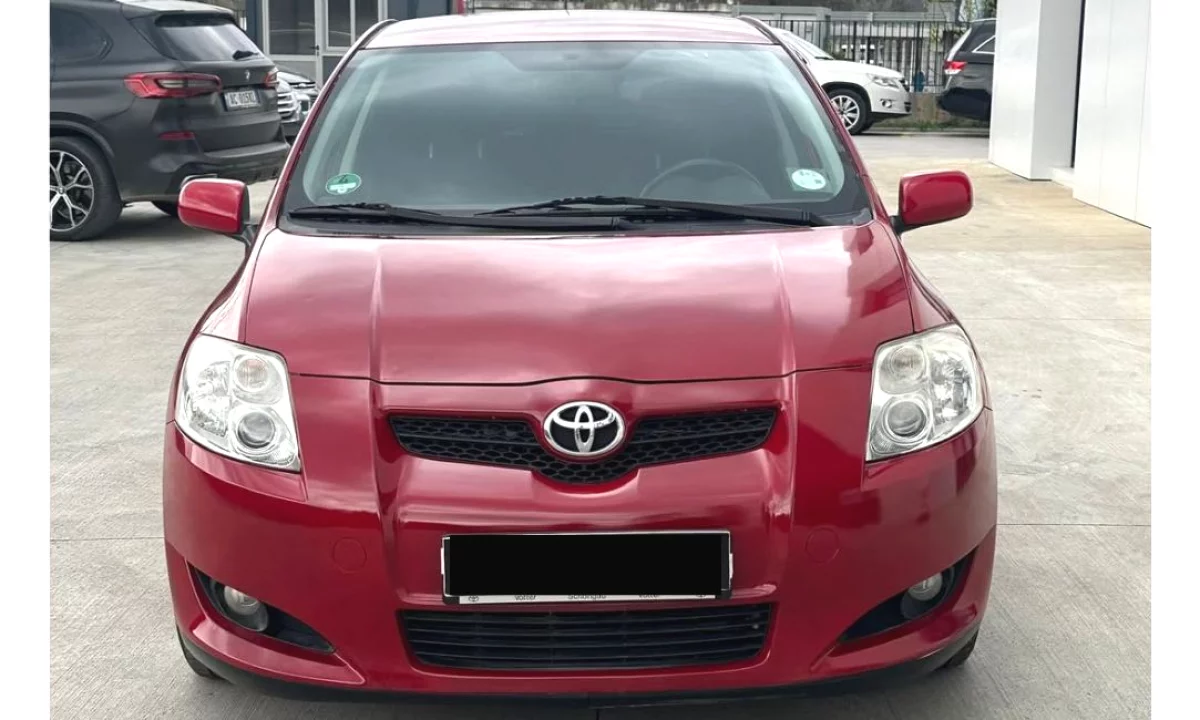 Makina ne shitje ne Tirane, Toyota, 2008 gasoline-gas,Kambio Automatik Pagesa 5,800  Euro.