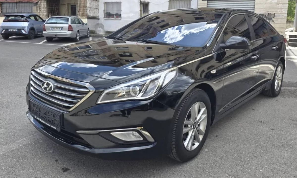 Makina ne shitje ne Tirane, Hyundai, 2016 Diesel,Kambio Automatik Pagesa 8,500  Euro.