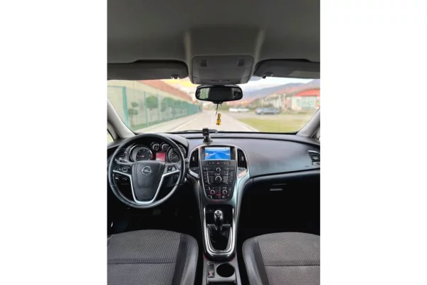 Makina ne shitje ne Elbasan - 5,199 Euro