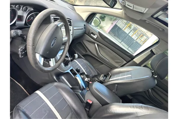 Makina ne shitje ne Elbasan - 4,600 Euro