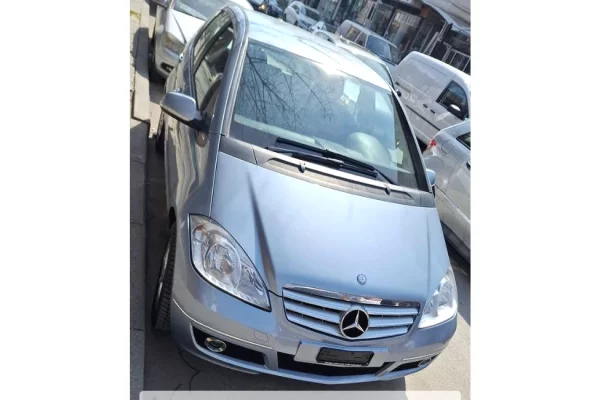 Makina ne shitje ne Elbasan - 4,800 Euro