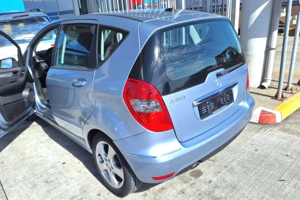 Makina ne shitje ne Elbasan - 4,800 Euro