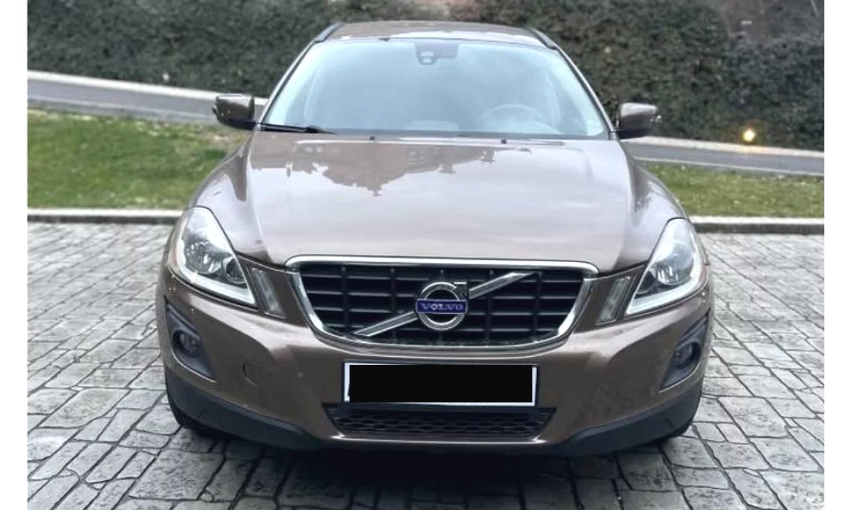 Auto in Vendita a Tirana, Volvo, 2010 Diesel,Kambio Automatik Pagamento 11,500  Euro.