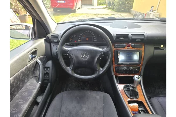 Auto in Vendita a Tirana - 2,900 Euro