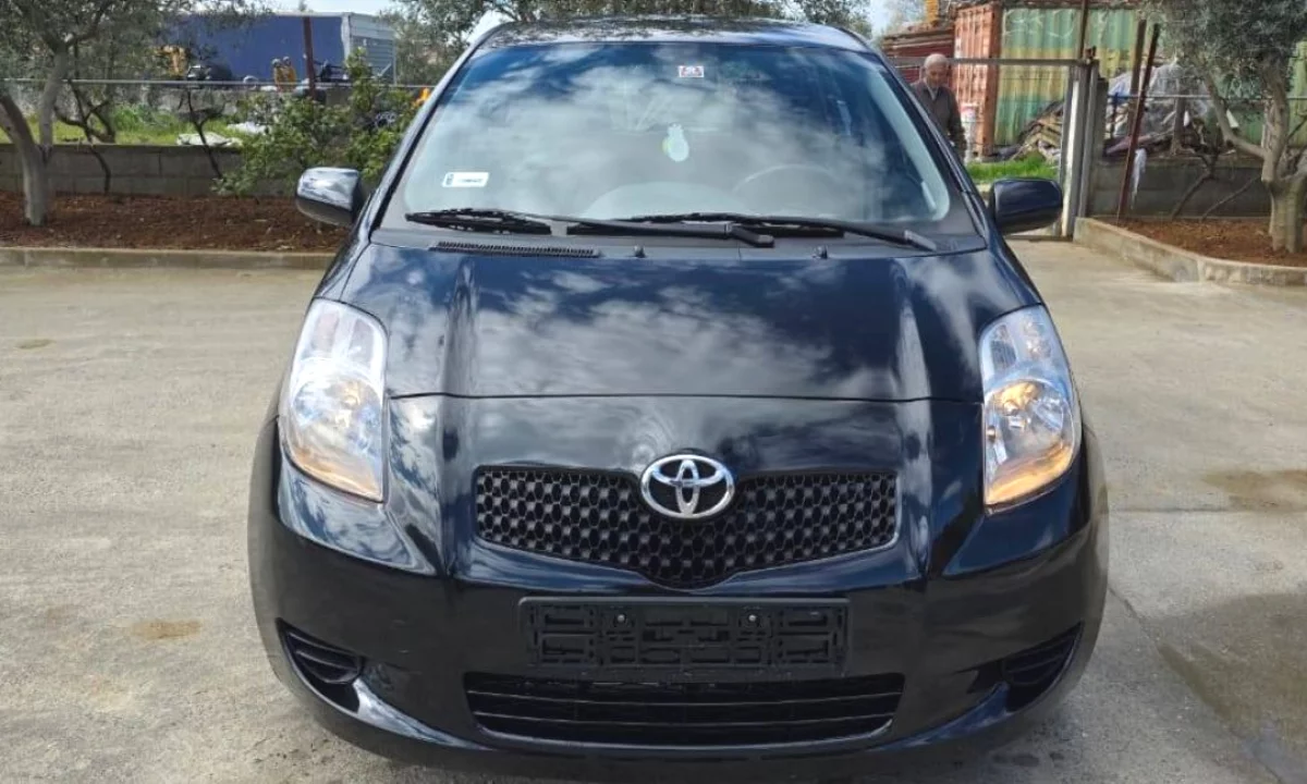 Auto in Vendita a Tirana, Toyota, 2007 Diesel,Kambio Automatik Pagamento 4,500  Euro.