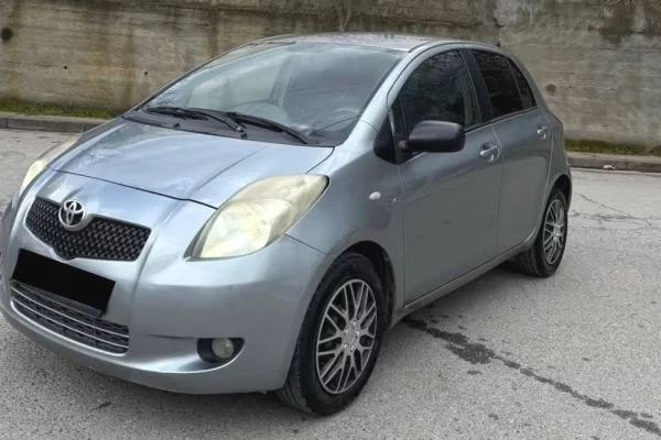 Auto in Vendita a Tirana - 3,300 Euro