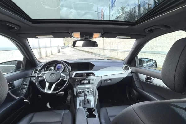 Auto in Vendita a Tirana - 9,500 Euro