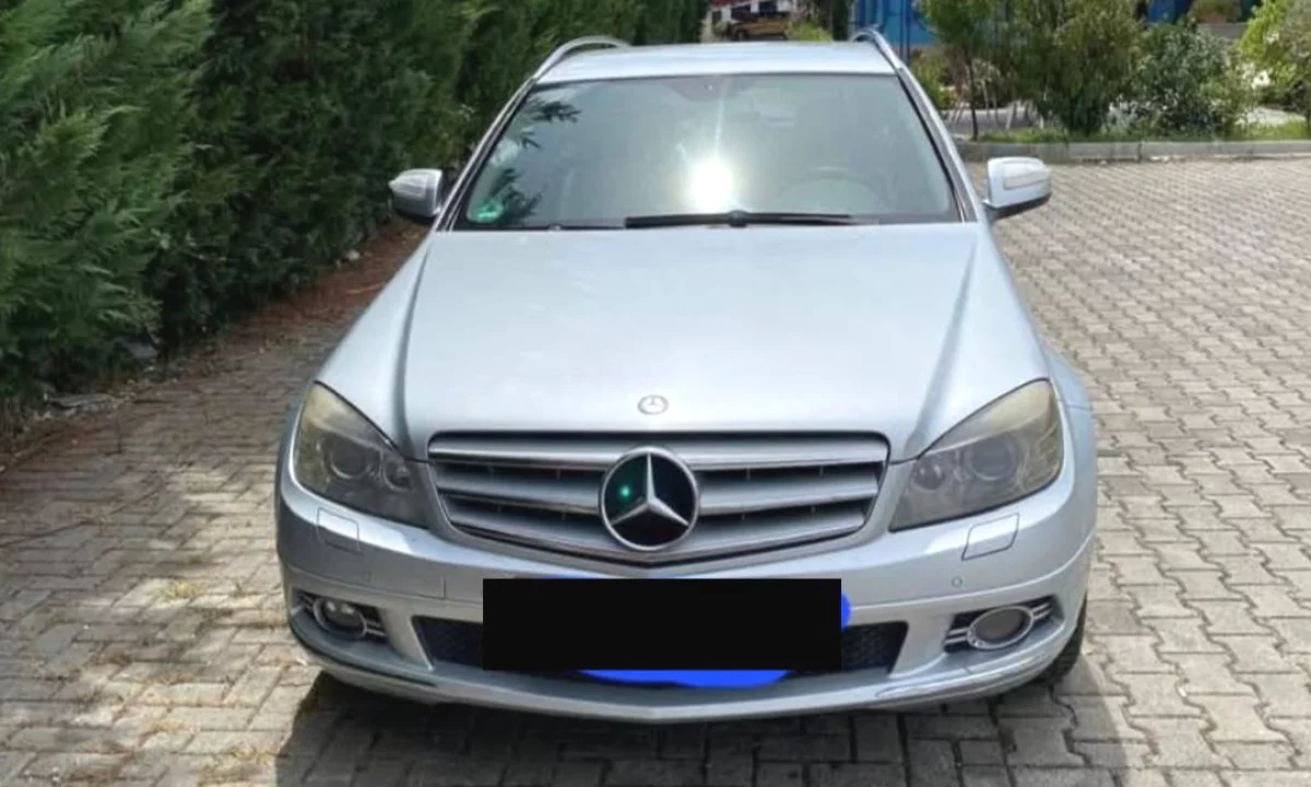 Auto in Vendita a Tirana, Mercedes-Benz, 2008 Diesel,Kambio Automatik Pagamento 4,600  Euro.