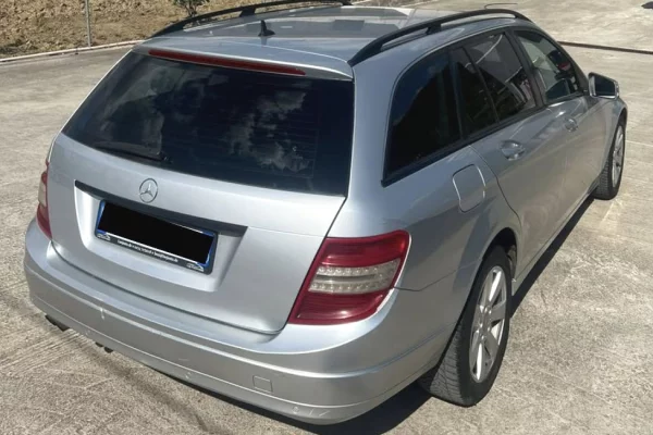 Auto in Vendita a Tirana, Mercedes-Benz, 2009 Diesel,Kambio Automatik Pagamento 5,000  Euro.