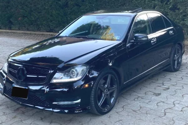  Shitet Mercedes-Benz C300 – 2012 