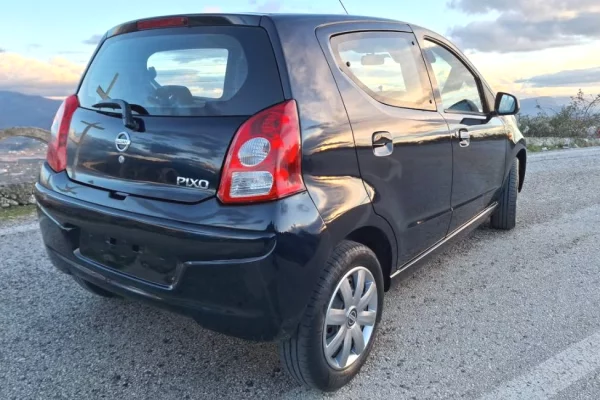 Auto in Vendita a Tirana, Nissan, 2009 Benzine,Kambio Automatik Pagamento 4,199  Euro.