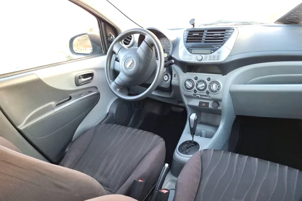 Auto in Vendita a Tirana, Nissan, 2009 Benzine,Kambio Automatik Pagamento 4,199  Euro.