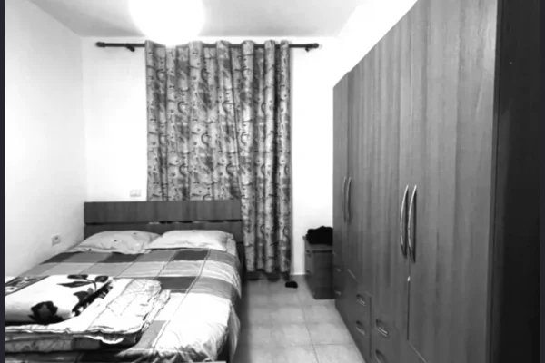 Shtepi me qera Apartament ne Tirane, 1+1, Mobilimi E mobiluar, Pagesa 50,000  Leke.