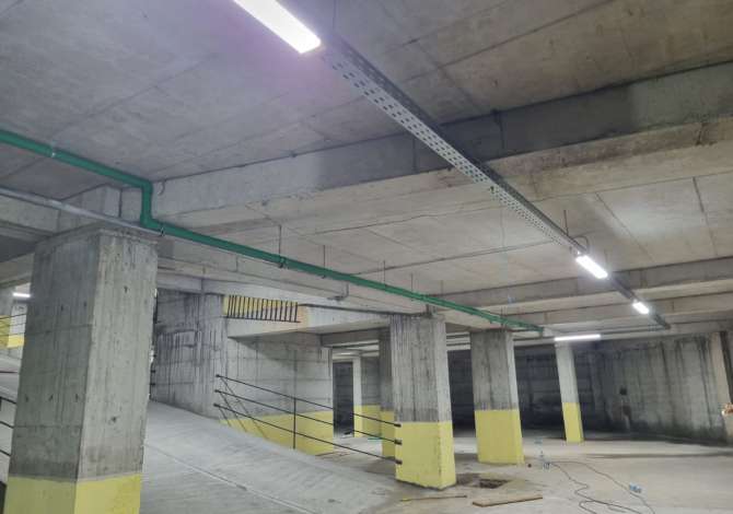 Business Property in Sale 4+1 in Tirana - 32,000 Euro