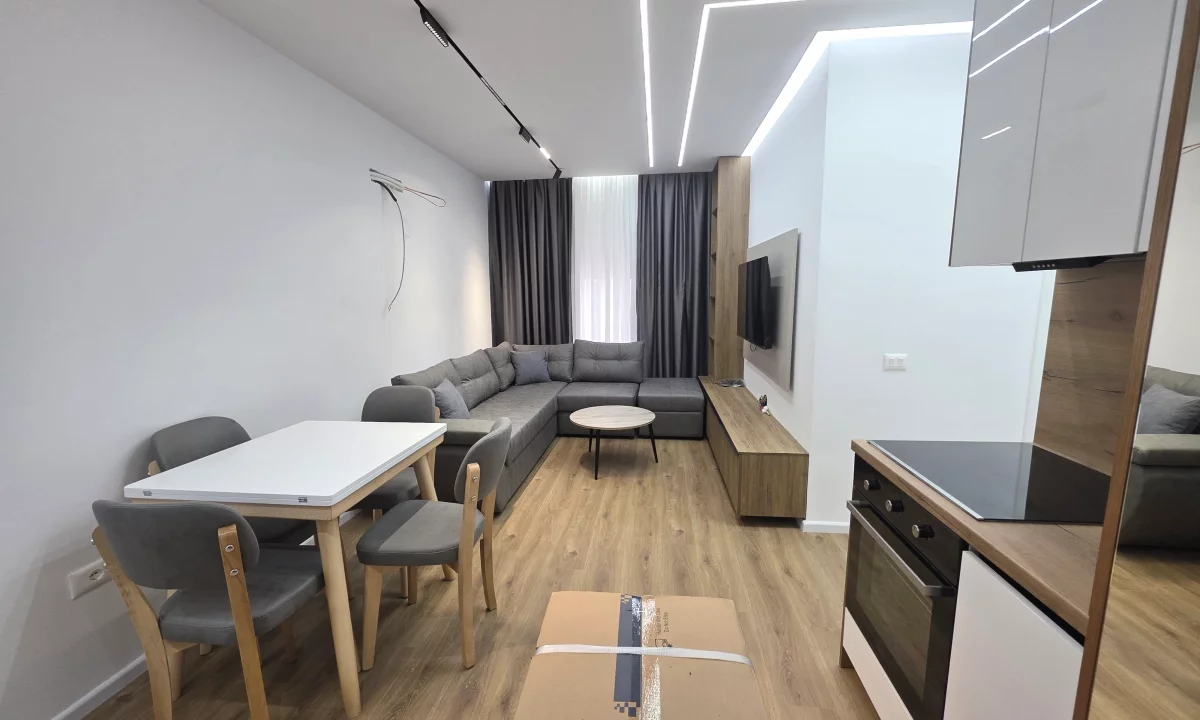 Shtepi me qera Apartament ne Tirane, 2+1, Mobilimi E mobiluar, Pagesa 600  Euro.