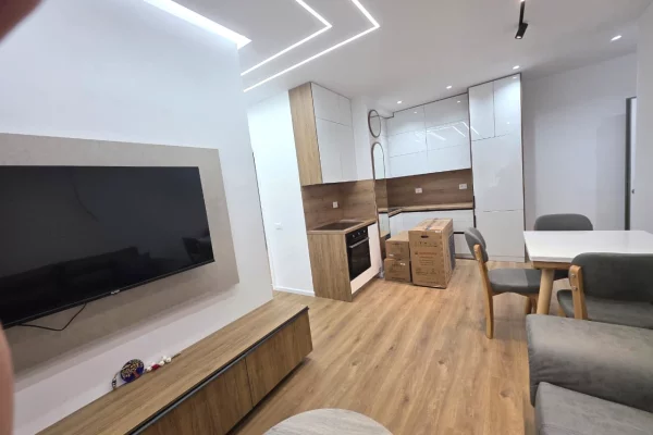 Shtepi me qera Apartament ne Tirane, 2+1, Mobilimi E mobiluar, Pagesa 600  Euro.