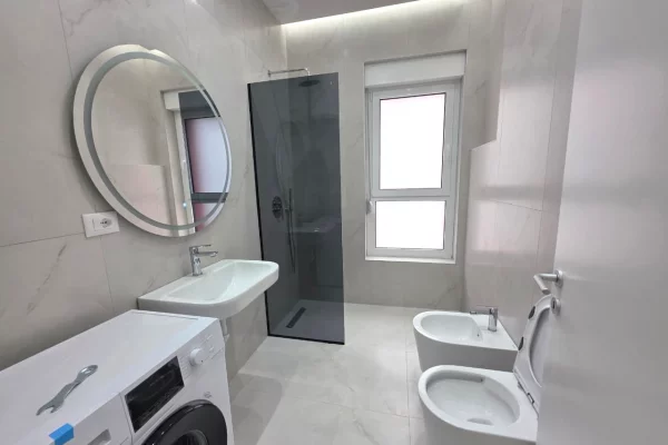 Shtepi me qera Apartament ne Tirane, 2+1, Mobilimi E mobiluar, Pagesa 600  Euro.