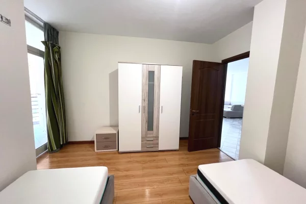 Shtepi me qera Apartament ne Tirane, 2+1, Mobilimi E mobiluar, Pagesa 70,000  Leke.