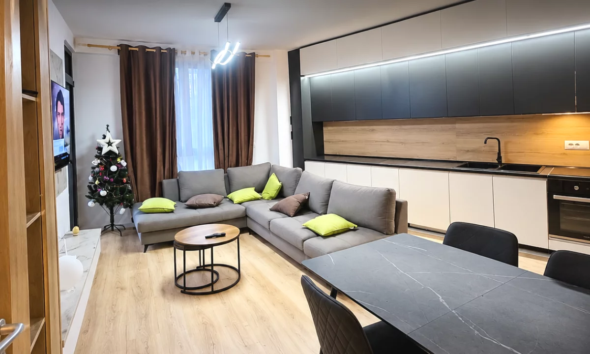 Shtepi me qera Apartament ne Tirane, 2+1, Mobilimi E mobiluar, Pagesa 80,000  Leke.