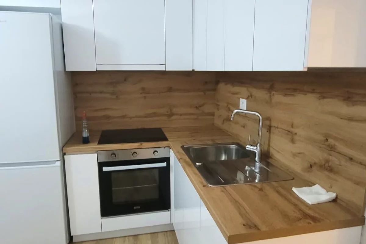 Shtepi me qera Apartament ne Tirane, 1+1, Mobilimi E mobiluar, Pagesa 50,000  Leke.