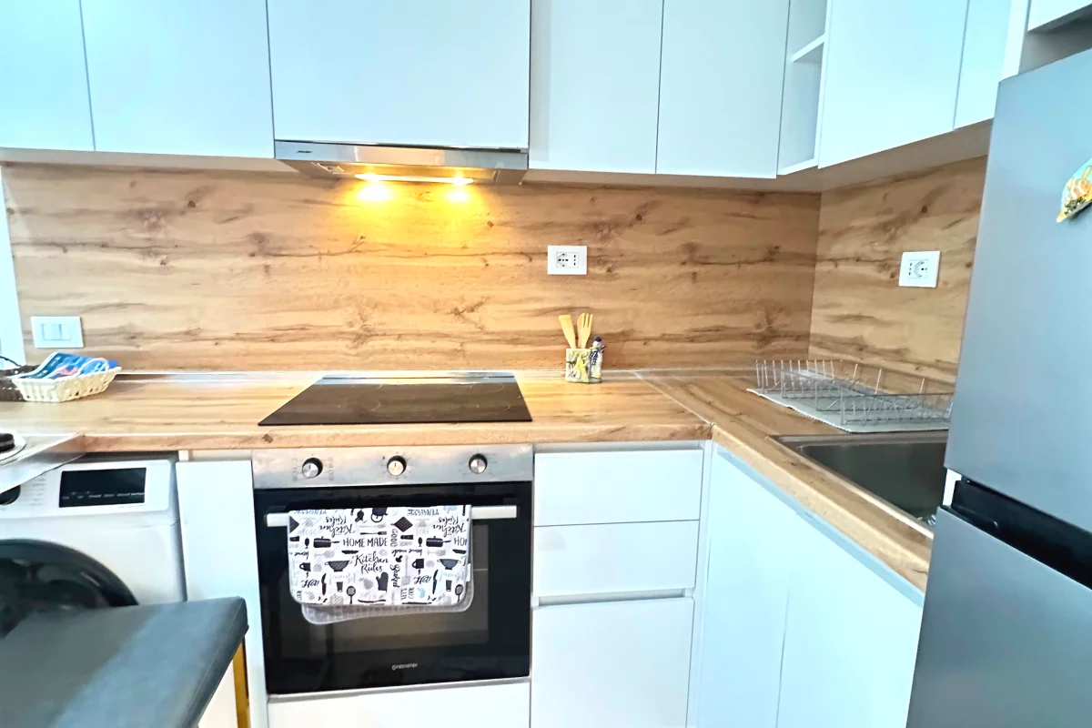 Shtepi ne shitje Apartament ne Tirane, 1+1, Mobilimi E mobiluar, Pagesa 66,000  Euro.