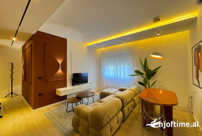 Shtepi ne shitje Apartament ne Tirane, 1+1, Mobilimi E mobiluar, Pagesa 155,000  Euro.