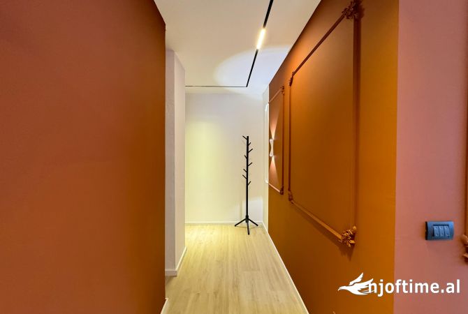 Shtepi ne shitje Apartament ne Tirane, 1+1, Mobilimi E mobiluar, Pagesa 155,000  Euro.