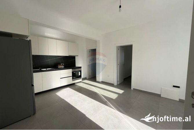 Apartament 2+1 per qira ne Paskuqan prane Big Marketit !