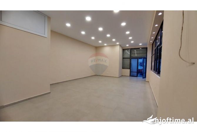 Ambjent me qira ne Myslym Shyri !