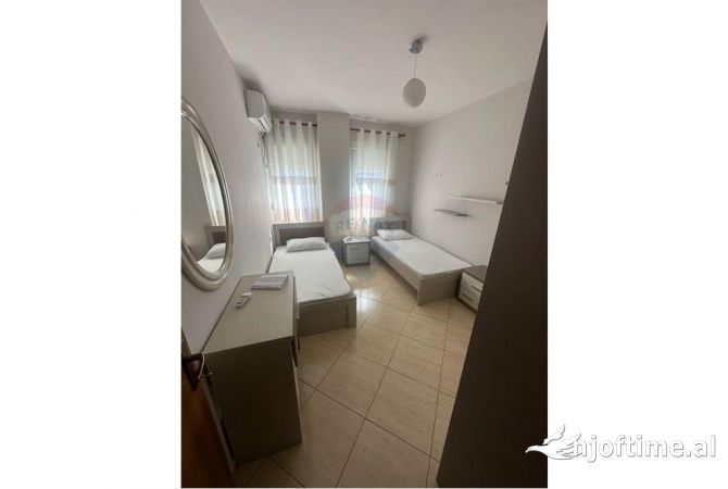 Shtepi me qera Apartament ne Tirane, 2+1, Mobilimi E mobiluar, Pagesa 45,000  Leke.