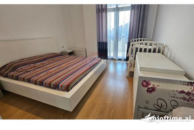 Shtepi me qera Apartament ne Tirane, 1+1, Mobilimi E mobiluar, Pagesa 400  Euro.