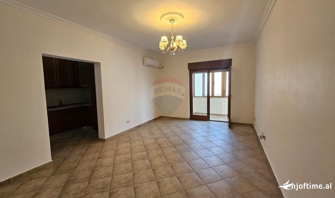 Jepet zyre me qira ne Qender!