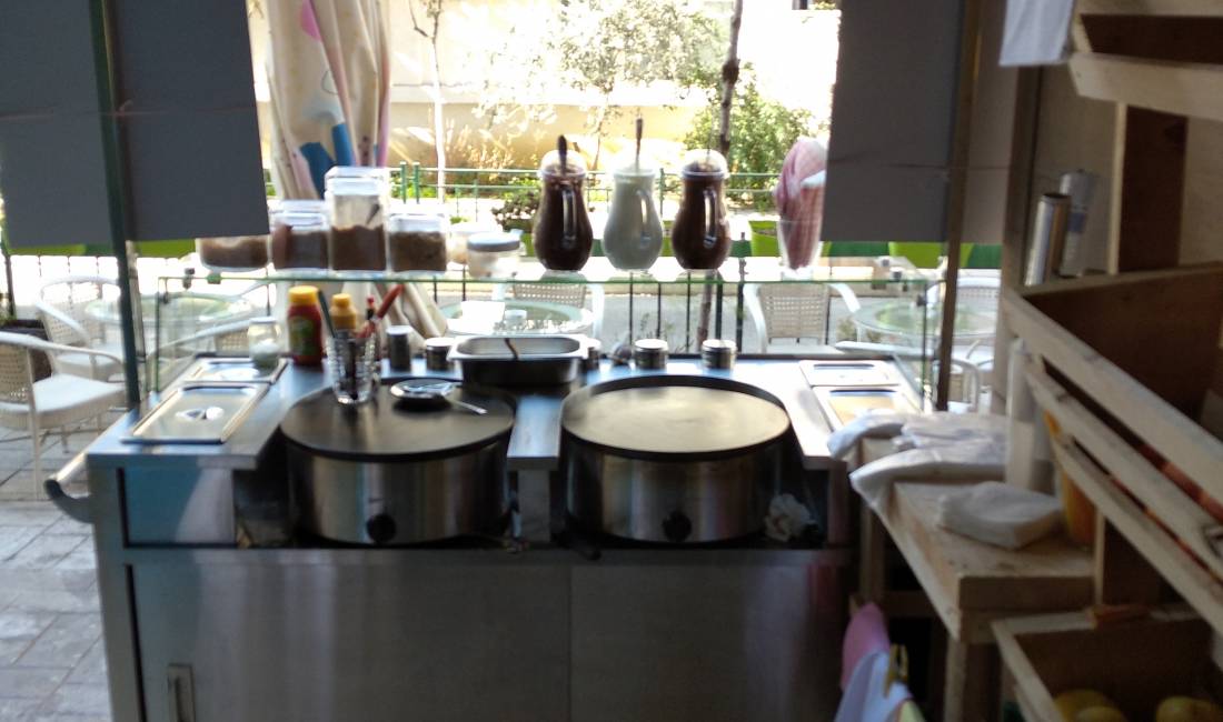 Pajisje per krepa me Gaz & Paisje  byreku, pizza fast food dhe Makineri akullore soft 