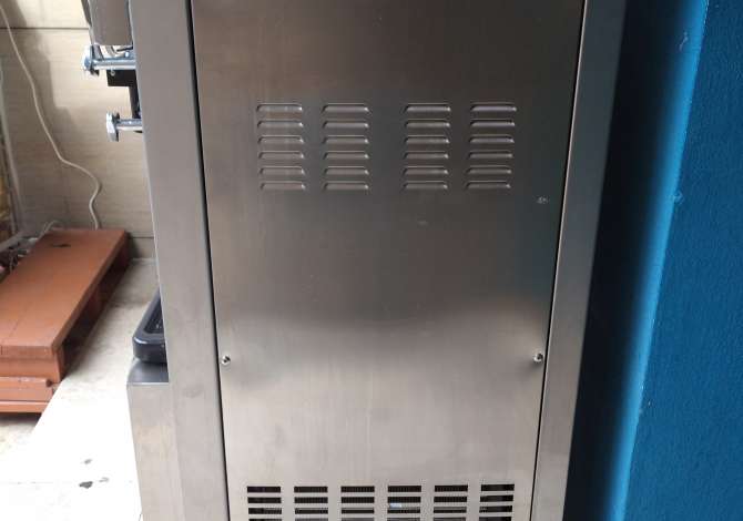 Pajisje per krepa me Gaz & Paisje  byreku, pizza fast food dhe Makineri akullore soft 