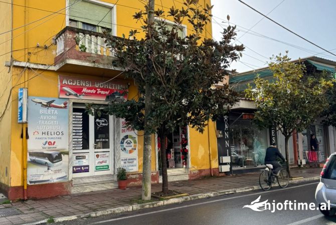 Ambiente Commerciale in Vendita 1+1 a Kavaja - 190,000 Euro