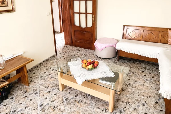 Shtepi ne shitje Apartament ne Kavaje, 2+1, Mobilimi E mobiluar, Pagesa 5,600,000  Leke.