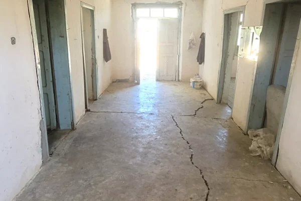 🏡 SHITET SHTEPI E VJETER ME 3500  TOKE me  ULLINJ – 6 km nga bregdeti Spillese 
