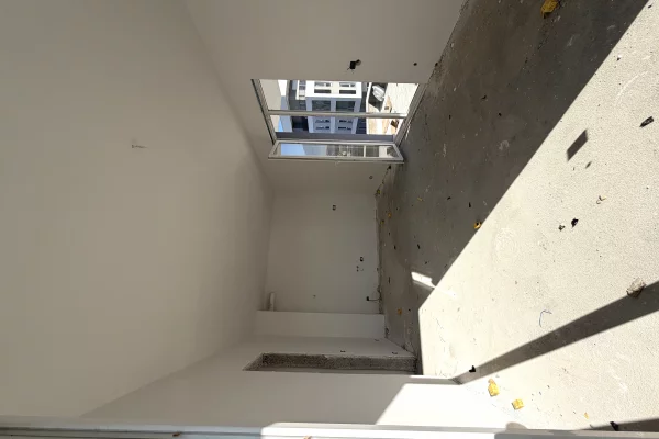 Appartamento in vendita a Tirana 2+1, Vuoto