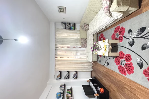 Appartamento in vendita a Tirana 2+1, Arredato