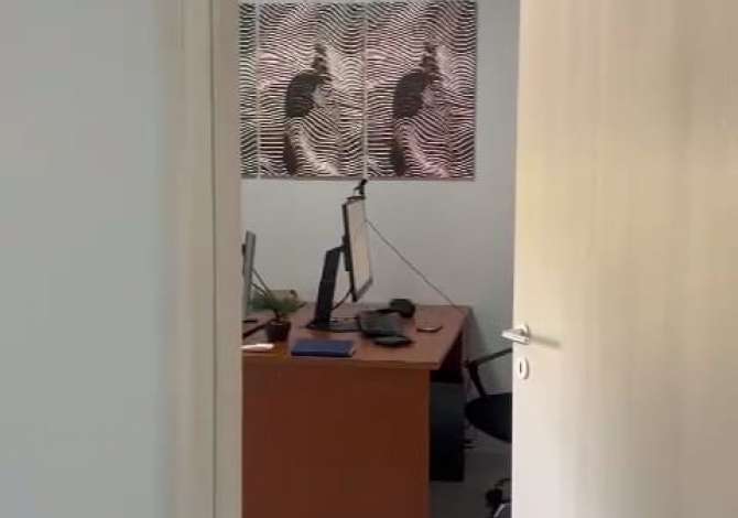 Ambient biznesi me qera 3+1 ne Tirane - 450 Euro