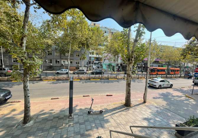 Ambient biznesi me qera 1+1 ne Tirane - 650 Euro