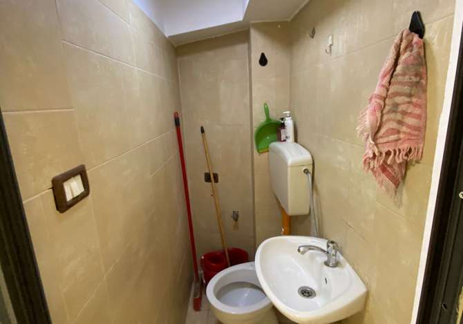 Ambient biznesi me qera 3+1 ne Tirane - 40,000 Leke