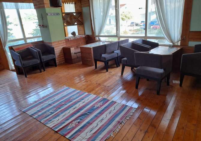 Jepet me qira ambient tek Rr. Petrela, prane Burgut 313/ 500 euro