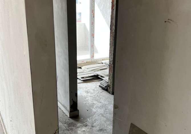 Ambient biznesi me qera 5+1 ne Tirane - 12,000 Euro