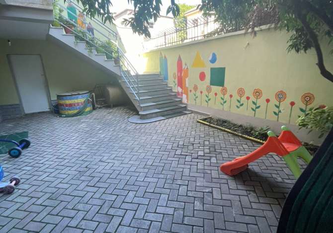 Ambient biznesi me qera 5+1 ne Tirane - 2,000 Euro