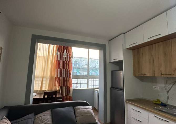 Appartamento in affitto a Tirana 2+1, Arredato