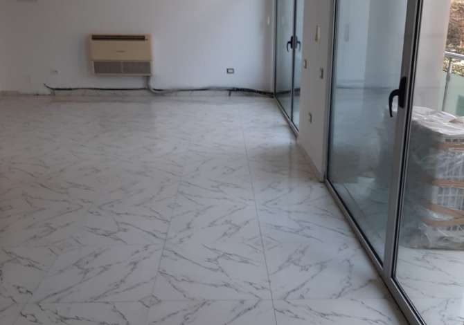 Jepet me qera ambient biznesi Rr.Kavajes, perball Delijorgjit